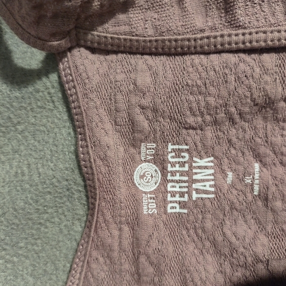 Tank top - Picture 2 of 2